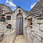 Trulli Pastore Bed & Breakfast