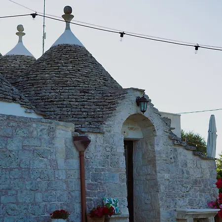Bed and Breakfast Trulli Pastore 4*