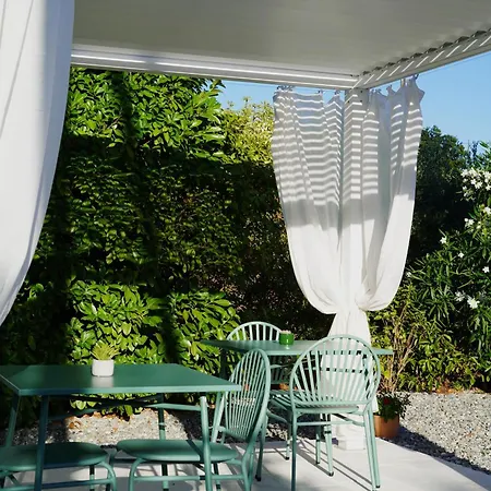 Trulli Pastore Bed and Breakfast Αλμπερομπέλο