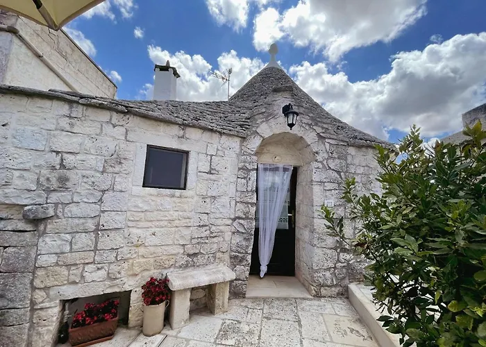 לינה וארוחת בוקר Trulli Pastore 4*