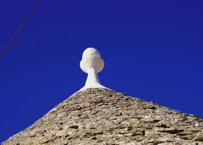 Trulli Pastore לינה וארוחת בוקר 4*